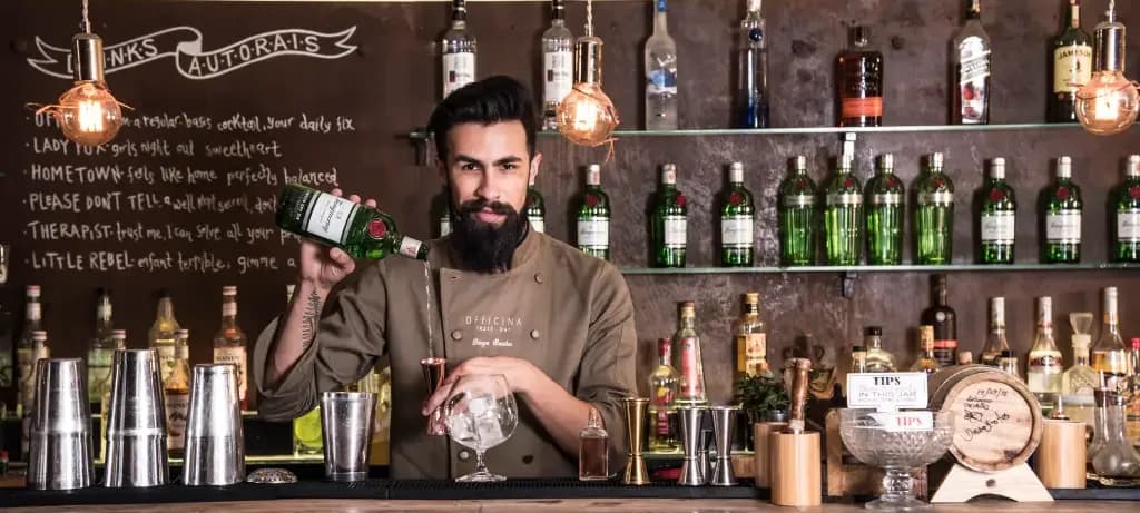 Curitiba Nightlife: Minimalism, Jazz, and Precision Mixology